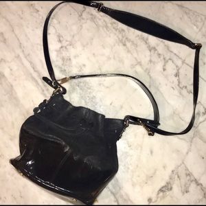 Elizabeth & James black bucket bag